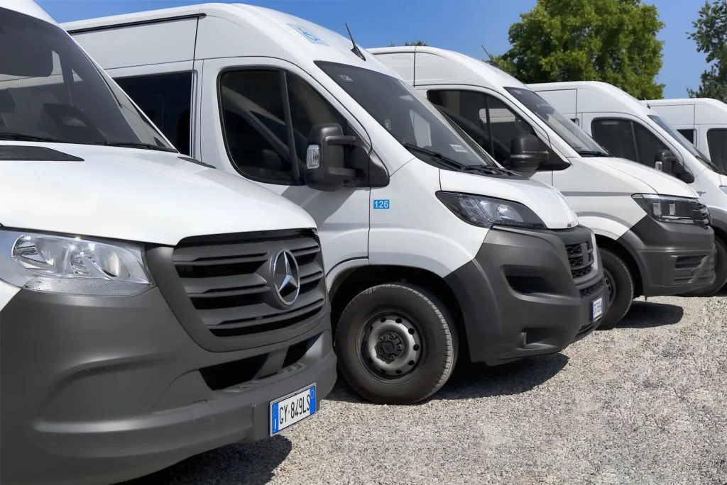 Flotta mezzi frontale